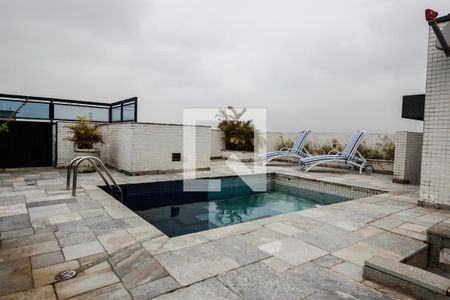 Apartamento à venda com 280m², 5 quartos e 4 vagas Apartamento à venda com 280m², 5 quartos e 4 vagasPiscina