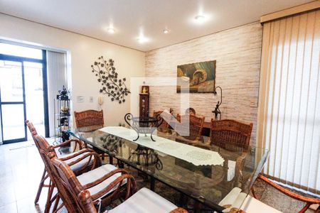 Apartamento à venda com 280m², 5 quartos e 4 vagas Apartamento à venda com 280m², 5 quartos e 4 vagasSala de jantar 2