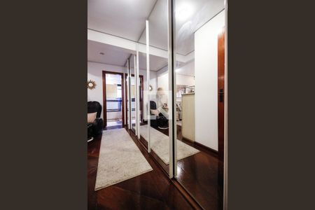 Apartamento à venda com 280m², 5 quartos e 4 vagas Apartamento à venda com 280m², 5 quartos e 4 vagasQuarto 3