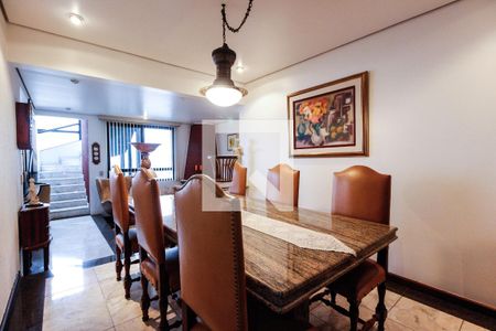 Apartamento à venda com 280m², 5 quartos e 4 vagas Apartamento à venda com 280m², 5 quartos e 4 vagasSala de jantar 1