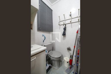 Apartamento à venda com 280m², 5 quartos e 4 vagas Apartamento à venda com 280m², 5 quartos e 4 vagasBanheiro de serviço