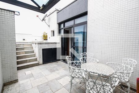 Apartamento à venda com 280m², 5 quartos e 4 vagas Apartamento à venda com 280m², 5 quartos e 4 vagasChurrasqueira