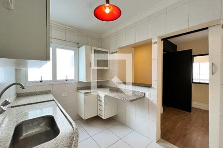 Apartamento para alugar com 126m², 3 quartos e 2 vagas Apartamento para alugar com 126m², 3 quartos e 2 vagasCozinha