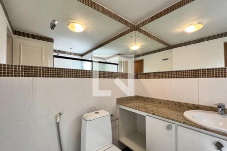 Apartamento para alugar com 126m², 3 quartos e 2 vagas Apartamento para alugar com 126m², 3 quartos e 2 vagasBanheiro