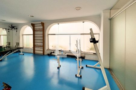 Apartamento para alugar com 126m², 3 quartos e 2 vagas Apartamento para alugar com 126m², 3 quartos e 2 vagasÁrea comum - Academia