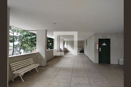 Apartamento à venda com 298m², 4 quartos e 2 vagas Apartamento à venda com 298m², 4 quartos e 2 vagasÁrea Comum - Playground