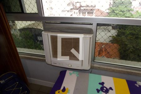 Apartamento à venda com 298m², 4 quartos e 2 vagas Apartamento à venda com 298m², 4 quartos e 2 vagasQuarto 2