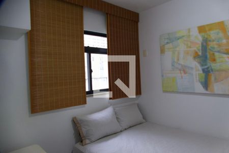 Apartamento à venda com 298m², 4 quartos e 2 vagas Apartamento à venda com 298m², 4 quartos e 2 vagasQuarto 3
