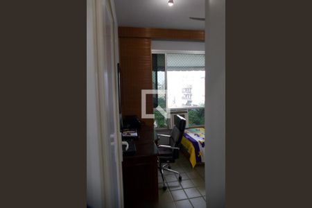 Apartamento à venda com 298m², 4 quartos e 2 vagas Apartamento à venda com 298m², 4 quartos e 2 vagasQuarto 2