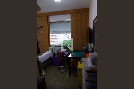 Apartamento à venda com 298m², 4 quartos e 2 vagas Apartamento à venda com 298m², 4 quartos e 2 vagasQuarto 1