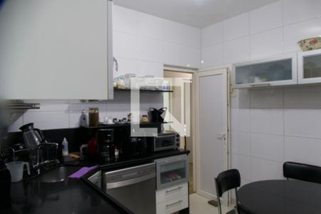 Apartamento à venda com 298m², 4 quartos e 2 vagas Apartamento à venda com 298m², 4 quartos e 2 vagasCozinha