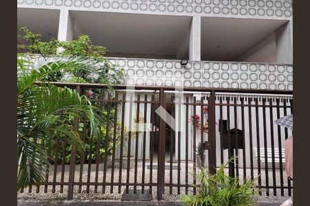 Apartamento à venda com 298m², 4 quartos e 2 vagas Apartamento à venda com 298m², 4 quartos e 2 vagasPortaria