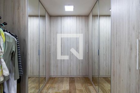 Apartamento à venda com 213m², 2 quartos e 3 vagasCloset da Suíte 2