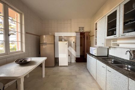 Casa à venda com 1950m², 4 quartos e 5 vagasCozinha