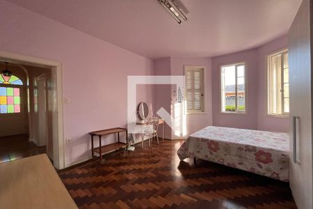 Casa à venda com 1950m², 4 quartos e 5 vagasQuarto 1