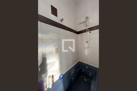 Casa à venda com 1950m², 4 quartos e 5 vagasBanheiro reversível