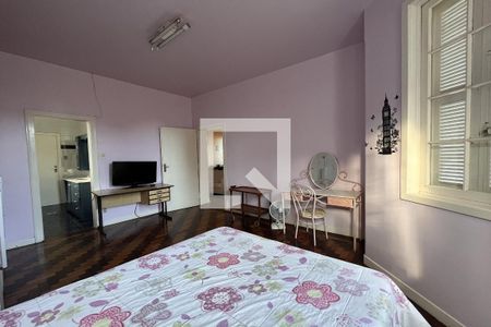 Casa à venda com 1950m², 4 quartos e 5 vagasQuarto 1