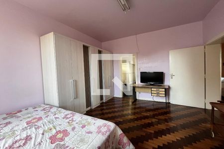 Casa à venda com 1950m², 4 quartos e 5 vagasQuarto 1