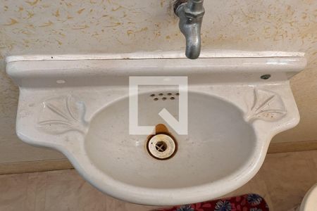 Casa à venda com 1950m², 4 quartos e 5 vagasLavabo