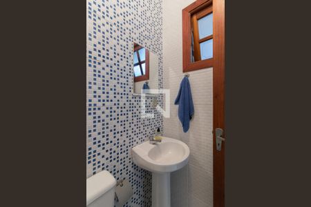 Casa de condomínio para alugar com 340m², 5 quartos e 2 vagasBanheiro