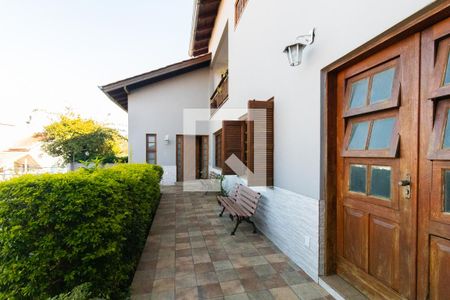 Casa de condomínio para alugar com 340m², 5 quartos e 2 vagasFachada