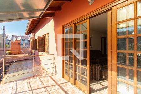 Casa de condomínio para alugar com 340m², 5 quartos e 2 vagasVaranda