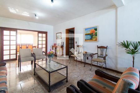 Sala de casa de condomínio para alugar com 5 quartos, 340m² em Espírito Santo, Porto Alegre