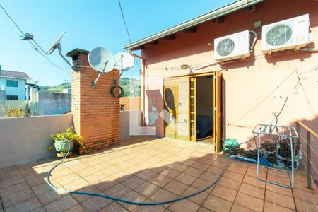 Casa de condomínio para alugar com 340m², 5 quartos e 2 vagasVaranda