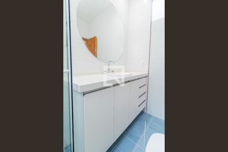 Banheiro de apartamento à venda com 1 quarto, 48m² em Copacabana, Rio de Janeiro