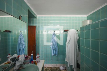 Casa para alugar com 295m², 5 quartos e 5 vagas Casa para alugar com 295m², 5 quartos e 5 vagasBanheiro suíte 2