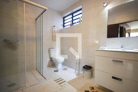 Casa para alugar com 295m², 5 quartos e 5 vagas Casa para alugar com 295m², 5 quartos e 5 vagasBanheiro