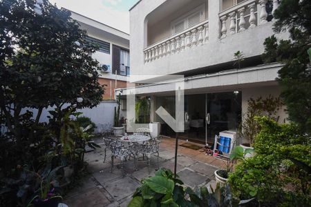 Casa para alugar com 295m², 5 quartos e 5 vagas Casa para alugar com 295m², 5 quartos e 5 vagasJardim