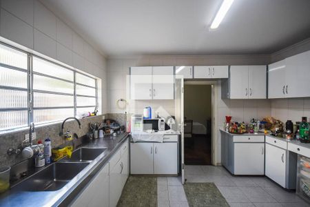 Casa para alugar com 295m², 5 quartos e 5 vagas Casa para alugar com 295m², 5 quartos e 5 vagasCozinha