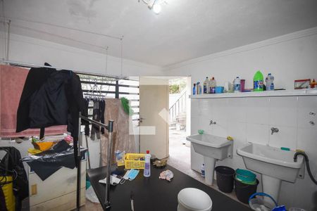 Casa para alugar com 295m², 5 quartos e 5 vagas Casa para alugar com 295m², 5 quartos e 5 vagasÁrea de serviço