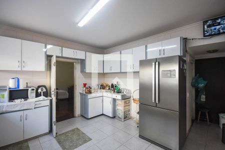 Casa para alugar com 295m², 5 quartos e 5 vagas Casa para alugar com 295m², 5 quartos e 5 vagasCozinha
