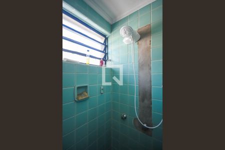 Casa para alugar com 295m², 5 quartos e 5 vagas Casa para alugar com 295m², 5 quartos e 5 vagasChuveiro do banheiro da suíte 2