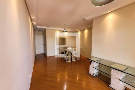 Sala de Estar/Jantar de apartamento para alugar com 3 quartos, 82m² em Vila Gumercindo, São Paulo