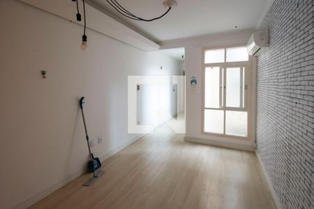 Sala de Estar de apartamento para alugar com 2 quartos, 54m² em Santo Antônio, Porto Alegre