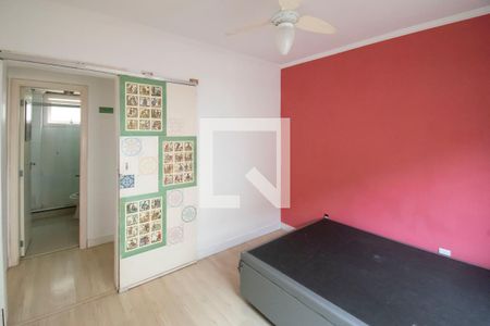 Quarto 1 de apartamento para alugar com 2 quartos, 54m² em Santo Antônio, Porto Alegre