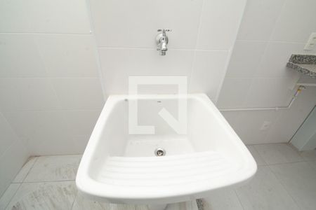 Apartamento para alugar com 64m², 2 quartos e 1 vagaÁrea de Serviço