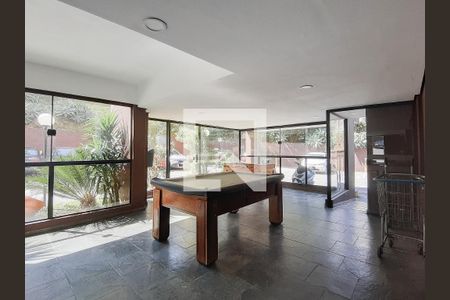 Apartamento para alugar com 50m², 2 quartos e 1 vaga Apartamento para alugar com 50m², 2 quartos e 1 vagaSala de Jogos