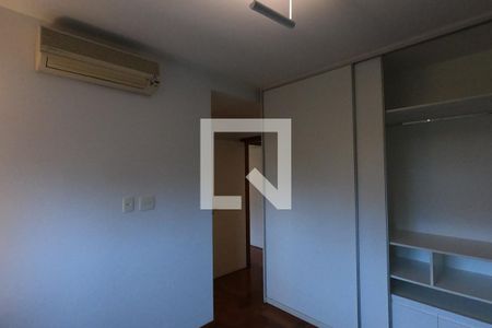 Apartamento à venda com 225m², 4 quartos e 4 vagasSuíte 3