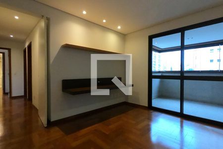 Apartamento à venda com 225m², 4 quartos e 4 vagasSala 