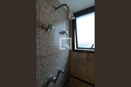 Apartamento à venda com 225m², 4 quartos e 4 vagasBanheiro da Suíte 2