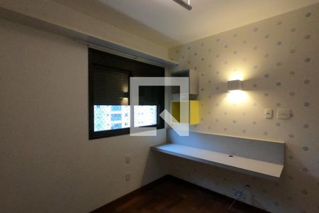 Apartamento à venda com 225m², 4 quartos e 4 vagas Suíte 2