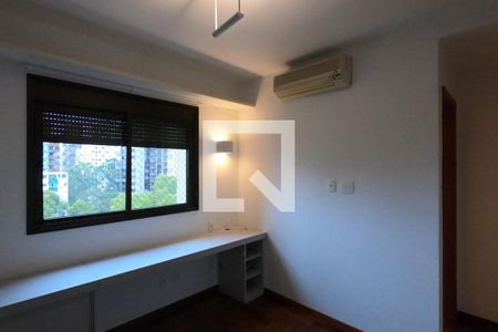 Apartamento à venda com 225m², 4 quartos e 4 vagasSuíte 3