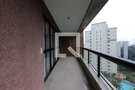 Apartamento à venda com 225m², 4 quartos e 4 vagasVaranda da Sala