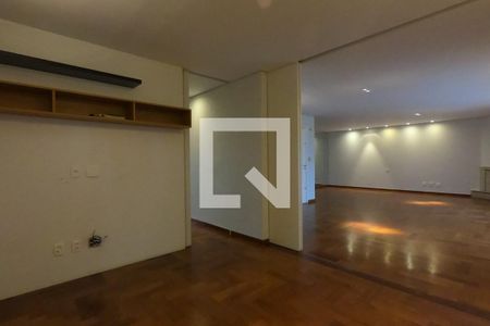 Apartamento à venda com 225m², 4 quartos e 4 vagasSala