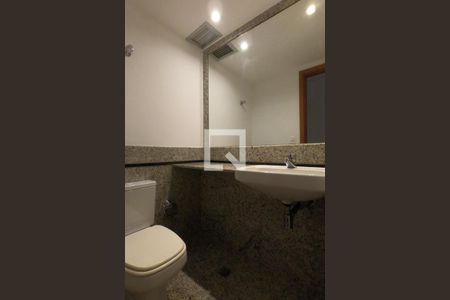 Apartamento à venda com 225m², 4 quartos e 4 vagasLavabo