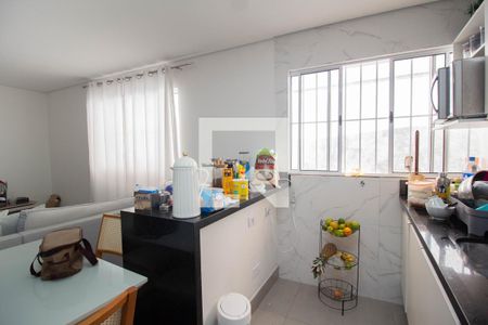 Casa para alugar com 95m², 3 quartos e 1 vaga Casa para alugar com 95m², 3 quartos e 1 vagaCozinha